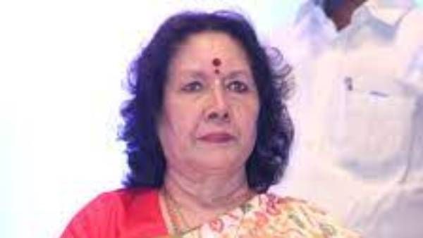 తెలంగాణాలో కేసీఆర్‌ గ్రాఫ్‌ తగ్గుతుంది.. అందుకే ట్యూషన్‌ టీచర్‌ గా ప్రశాంత్ కిషోర్: గీతారెడ్డి సెటైర్లు