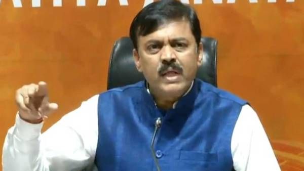 ఏం చేశారు..? హోదాకు తెలంగాణ ఆమోదం తెలుపలా..? వైసీపీ ఎంపీలపై జీవీఎల్ ఫైర్