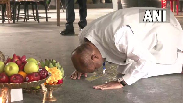 సీఎం, స్పీకర్ భవితవ్యం తేలేది ఈ రేసులోనే: తొలిదశ పోలింగ్ ప్రారంభం