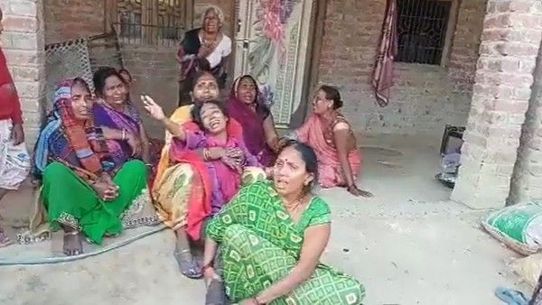 యూపీలో ఎన్నికల వేళ జోరుగా కల్తీ మద్యం.. 9 మంది బలి.. 12 మంది పరిస్థితి విషమం