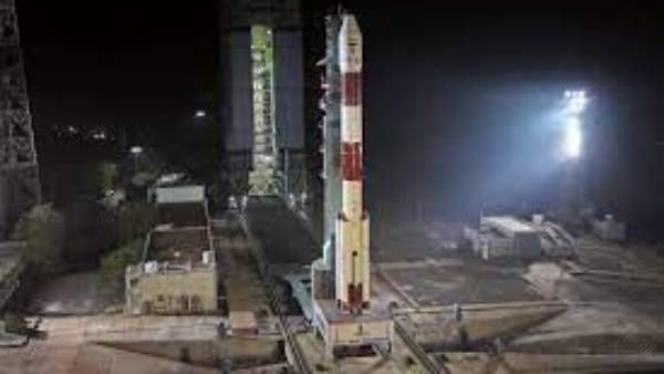 PSLV C-52: కౌంట్ డౌన్ ప్రారంభం - భూ పరిశీలనకు ఉపగ్రహం : 14న రోదసిలోకి..!!