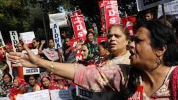 లేగదూడపై అత్యాచారం వీడియో వైరల్: నలుగురు అరెస్ట్; అమానుష ఘటనపై మిన్నంటిన నిరసనలు