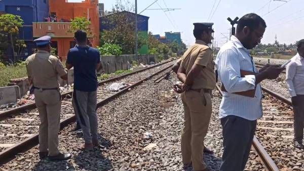 Friends: మాజీ రౌడీషీటర్, మాట్లాడాలని చెప్పి ?, కాళ్లు పూర్తిగా నరికేసి రైలు పట్టాల మీద శవం, మ్యాటర్ !