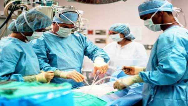 పంది గుండెను అమర్చబడిన తొలి వ్యక్తి రెండు నెలల తర్వాత మృతి