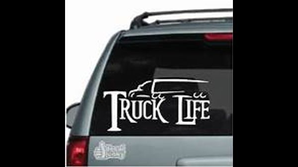 నకిలీ స్టిక్కర్లు: పోలీసుల విసృత తనిఖీలు..