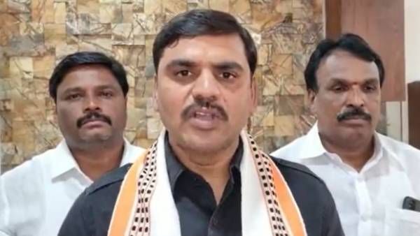 సీపీఐ రామకృష్ణ ఛాలెంజ్ యాక్సెప్టెడ్: ప్లేస్ ఎక్కడో మీరే డిసైడ్ చేయండి: బీజేపీ విష్ణు