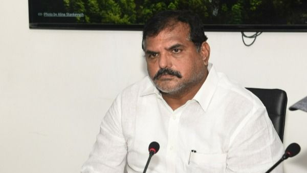 సింహం సింగిల్ గానే బరిలోకి : పవన్ ఆలోచన మొక్కజొన్న పొత్తులు గురించే..? మంత్రి బొత్స సెటైర్లు !!