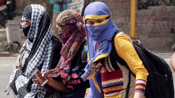 అసలే ఎండ.. ఆపై ఉపరితల ద్రోణి, ఉక్కపోతతో అల్లాడుతున్న జనం