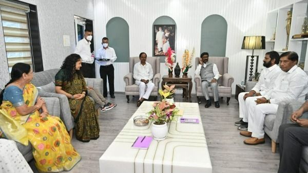 జార్ఖండ్ ముఖ్యమంత్రితో కేసీఆర్ భేటీ: జాతీయ రాజకీయాలపై వ్యూహాత్మకంగా