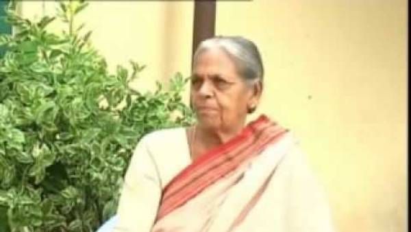 మల్లు స్వరాజ్యం కన్నుమూత.. నేతల నివాళి