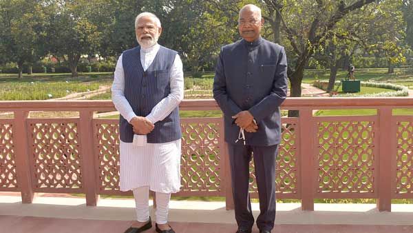 రష్యా ఉక్రెయిన్ యుద్ధం ఆరో రోజుకు చేరుకున్న వేళ.. రాష్ట్రపతితో ప్రధాని మోడీ కీలక భేటీ