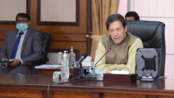 ఆర్మీ చీఫ్, ఐఎస్ఐ చీఫ్‌తో ఇమ్రాన్ మంతనాలు.. ఎన్ఎస్సీ మీట్.. తర్వాత మీడియా ముందుకు ఖాన్