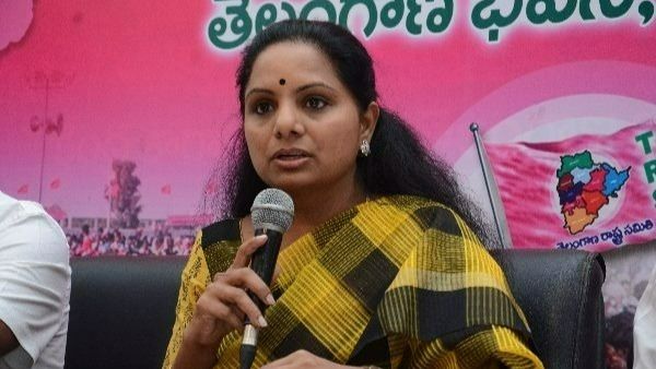 ధాన్యం కొనుగోలు రగడ: రాహుల్ గాంధీ ట్వీట్.. ఆ పని చెయ్యాలన్న ఎమ్మెల్సీ కవిత ట్వీట్!!