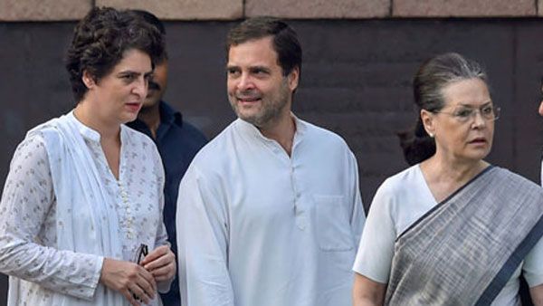సోనియా, రాహుల్, ప్రియాంకా గాంధీల రాజీనామాలపై కాంగ్రెస్ ఇచ్చిన క్లారిటీ ఇదీ..!