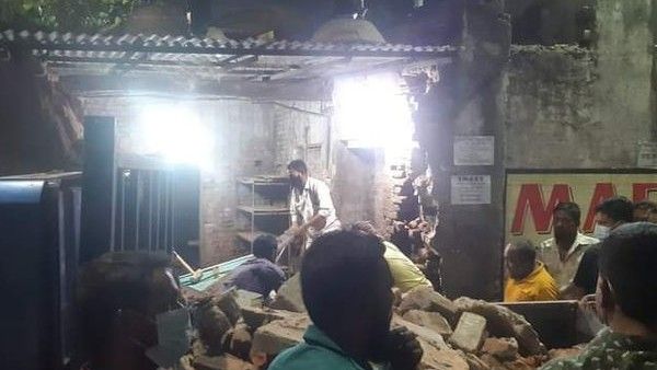 ఇస్కాన్ ఆలయంపై అల్లరిమూకల దాడి: విధ్వంసం..లూటీ