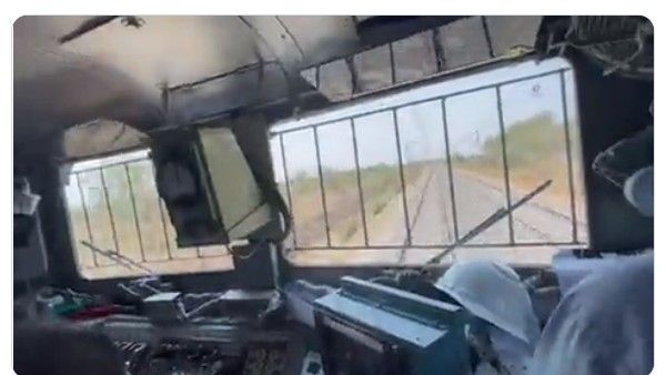 ఒకే ట్రాక్‌పై రెండు రైళ్లు.. ట్రైన్‌లో కేంద్ర మంత్రి.. ఢీ కొట్టకుండా చేసిన 