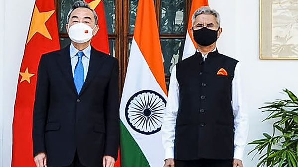 పుతిన్ ప్లాన్ ఏంటీ: మళ్లీ భారత్-చైనా చేతులు కలిపేలా: శతృవు ఇంటి గడప తొక్కేలా మోడీపై ఒత్తిడి