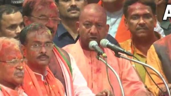 yogi adityanath : ఓటర్లకు యోగీ థ్యాంక్స్- మోడీ-షా తోడ్పాటు వల్లే-అభివృద్ధితోనే ముందుకు..