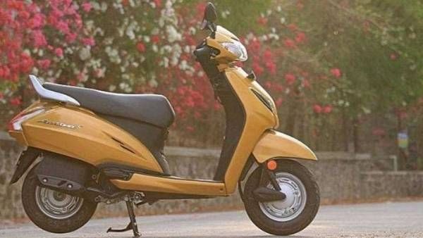 వేలం వెర్రి: ఫ్యాన్సీ నంబర్ కోసం 15.4 లక్షలు.. అదీ కూడా టూ వీలర్‌కే.. ఎక్కడ అంటే..?