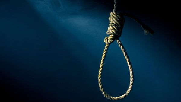 Lovers: అనుమానాస్పద స్థతిలో శవమైన ప్రియుడు, శవాన్ని కాల్చి బూడిద చేశారు, ఉరి వేసుకున్న ప్రియుడు!