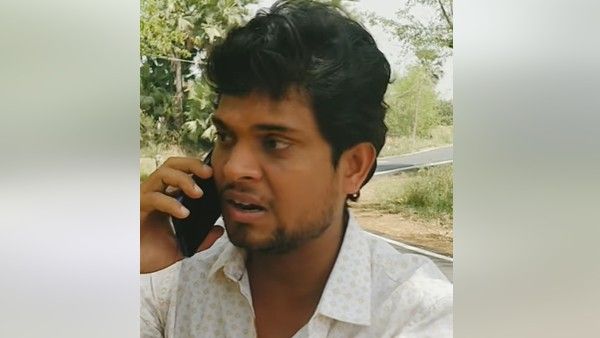 viral video: పెట్రో ధరల వాత.. గర్ల్ ఫ్రెండ్‌ను కలువని స్థితిలో లవర్, సాంగ్ పాడటంతో వైరల్..