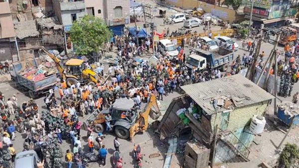 జహంగీర్ పురి కూల్చివేతలపై సుప్రీం ఆగ్రహం-స్టేటస్ కో ఉల్లంఘన తేలితే కఠిన చర్యలకు హెచ్చరిక