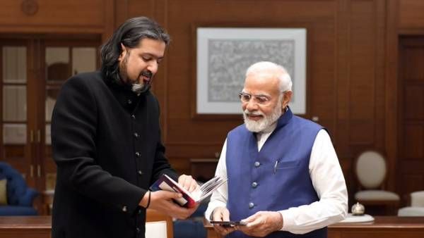 గ్రామీ అవార్డు విన్నర్ రికీతో ప్రధాని మోడీ భేటీ.. సంగీతం మీ ధ్యాస అంటూ ట్వీట్