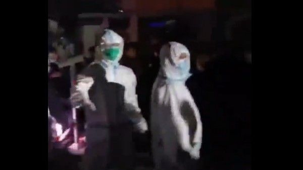 చైనాపై మళ్లీ కరోనా పంజా-షాంఘాలో జనం ఆకలి కేకలు -పెంపుడు జంతువుల్ని పీక్కుతింటూ.-