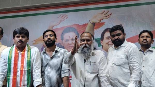 బాల్క సుమన్ హంతకుడు.!కాంగ్రెస్ అధికారంలోకి వచ్చాక విచారణ జరిపిస్తామన్న జగ్గారెడ్డి.!