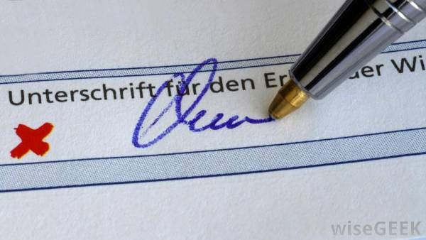 Cheating: కేటుగాడు పక్కా కన్నింగ్, అధికారి సంతకం ఫోర్జరీ చేసి రూ. 90 లక్షలు లూటీ, ఏదో అనుకుంటే !