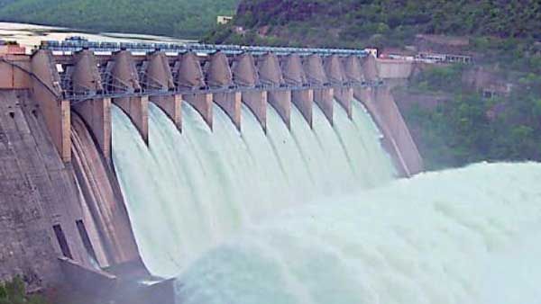 శ్రీశైలం డ్యామ్ భద్రతకు పెనుముప్పు.. వరదనీటితో ప్రమాదం; పాండ్యా కమిటీ నివేదికలో షాకింగ్ విషయాలు