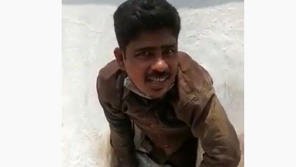 అమ్మవారి ఆలయంలో చోరీకి కన్నం వేశాడు... ఆ కన్నంలోనే ఇరుక్కుపోయిన దొంగ వీడియో వైరల్!!