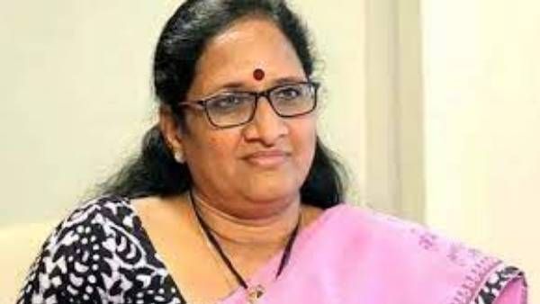 చంద్రబాబు అండ్ బ్యాచ్ చేసిన పనికి సమన్లు ఇవ్వకుంటే చప్పట్లు కొడతామా? వాసిరెడ్డి పద్మ ఫైర్