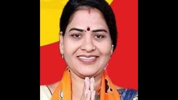 Lady leader: స్కామ్, SI ఉద్యోగాల పరీక్షలు, అధికార పార్టీ లేడీ స్కూల్ లో ?, రూ. కోట్లలో డీల్, సీఐడీ ఎంట్రీ !