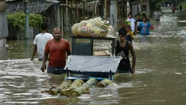 అస్సాంలో భారీ వర్షాలు, వరదల బీభత్సం: 9 మంది మృతి, బాధితులుగా 6.2 లక్షల మంది, ఇంకా వరదల్లోనే