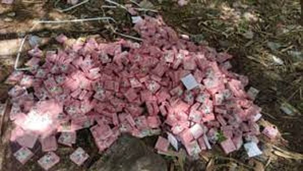 ఆంధ్రా యూనివర్సిటీలో బయటపడ్డ డెన్: గుట్టలుగా కండోమ్ లు, సిరంజీలు, మందుబాటిళ్ళు.. అధికారులు షాక్!!