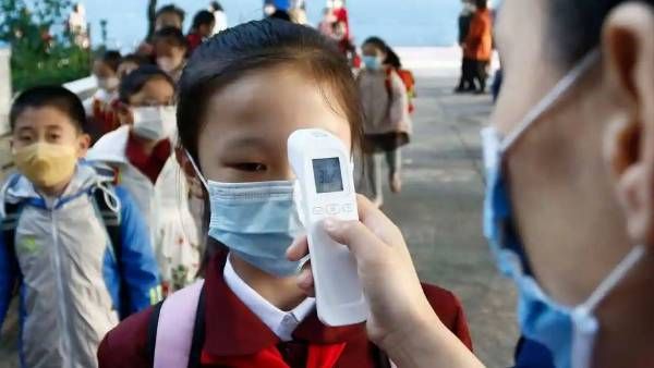 ఉత్తర కొరియా ఉక్కిరిబిక్కిరి - కరోనా డేంజర్ బెల్స్ : 27కు చేరిన మరణాలు..!!