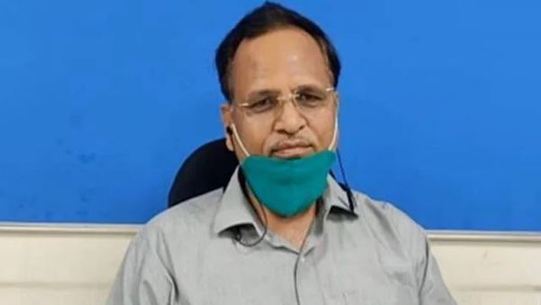 హవాలా లావాదేవీలు: ఢిల్లీ మంత్రి సత్యేంద్ర జైన్‌ అరెస్ట్, రూ. 4.81 కోట్లు ఆస్తులు అటాచ్ చేసిన ఈడీ