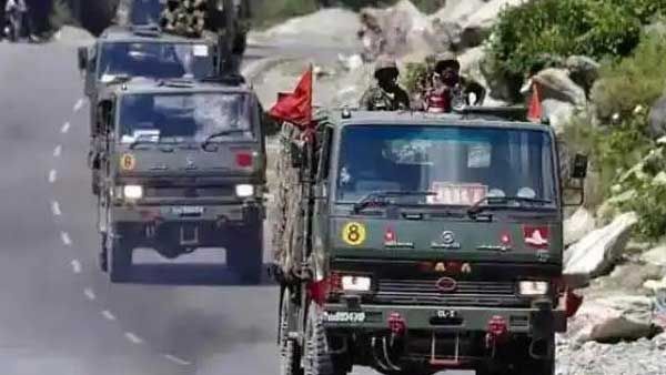 విషాదం: నదిలో పడిపోయిన భారత సైనికుల వాహనం, ఏడుగురు జవాన్లు మృతి