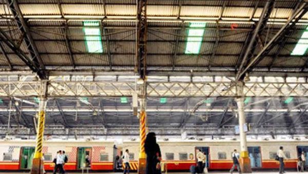 రైల్వే ప్రయాణీకులు ఇక రిలాక్స్ - రిటైరింగ్ రూమ్స్ రెడీ : ఎలా పొందాలంటే..!!