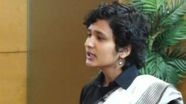 UPSC 2021: టాపర్‌గా నిలిచిన శృతి శర్మ, సత్తా చాటిన తెలుగు రాష్ట్రాల అభ్యర్థులు, ర్యాంకులు ఇలా