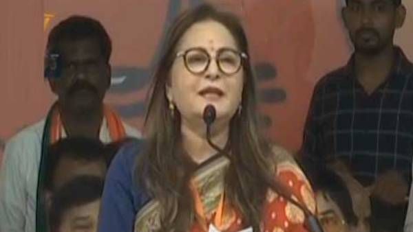 ఏపీని స్వర్ణాంధ్రప్రదేశ్ చేసేందుకే బీజేపీ: తెలుగు ప్రజలకు క్షమాపణ చెప్పిన జయప్రద