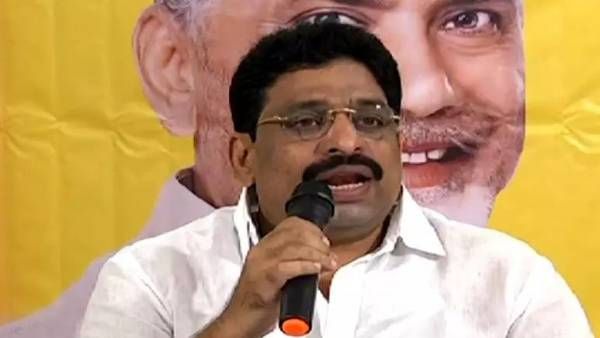 ఎమ్మెల్యే పిన్నెల్లి రామకృష్ణారెడ్డిని బహిరంగంగా ఎన్ కౌంటర్ చెయ్యాలి: బుద్ధా వెంకన్న తీవ్రవ్యాఖ్యలు