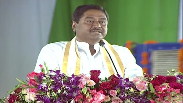 పేద పిల్లలకు అత్యున్నత విద్య అవసరం లేదా? 70 ఏళ్ల కిందటే జగన్ వంటి నేత వచ్చివుంటే