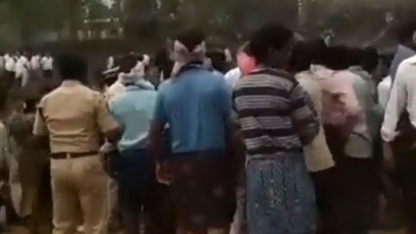 ధూళిపాళ్ల‌ను అడ్డుకున్న గ్రామ‌స్తులు.. కారు ధ్వంసం.. ఉద్రిక్త‌త‌