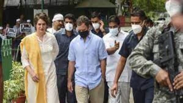 వేణుగోపాల్‌పై దురుసు ప్రవర్తన, చిరిగిన చొక్కా, స్టేషన్‌లోనే కేసీ, ప్రియాంక గాంధీ ఆగ్రహం (వీడియో)