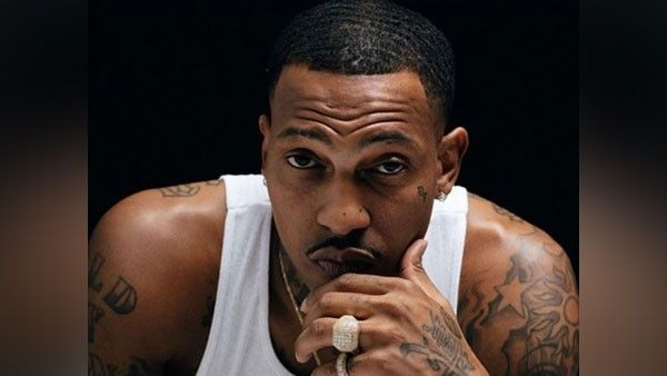 టాప్ ర్యాపర్ కాల్చివేత: గర్ల్‌ఫ్రెండ్‌తో..అపార్ట్‌మెంట్‌లో: షాక్‌లో ఫ్యాన్స్