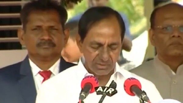 కేంద్రం పై సీఎం కేసీఆర్ ఫైర్ - సమాజ ఐక్యతకు ప్రమాదం : అగ్రగామిగా రాష్ట్రం..!!