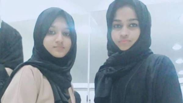 కేరళ హైకోర్టు సంచలనం.. లెస్బినియన్స్ కలిసి జీవించొచ్చు,