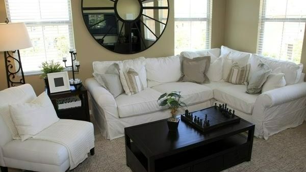 Vastu tips: లివింగ్ రూమ్ మరియు డైనింగ్ రూమ్ ఎలా ఉండాలి? వాస్తు ప్రకారం చెయ్యకూడనివేంటి?